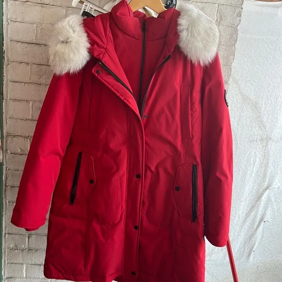 Luxury Red and White Fox Fur Coat - Picture 1 of 5